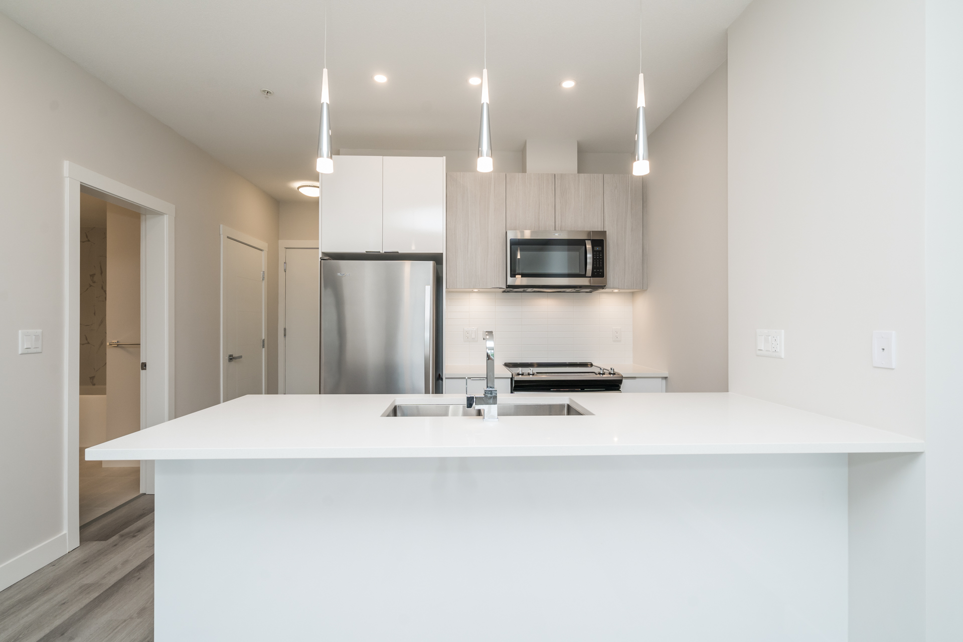 20299 Industrial Avenue, 104